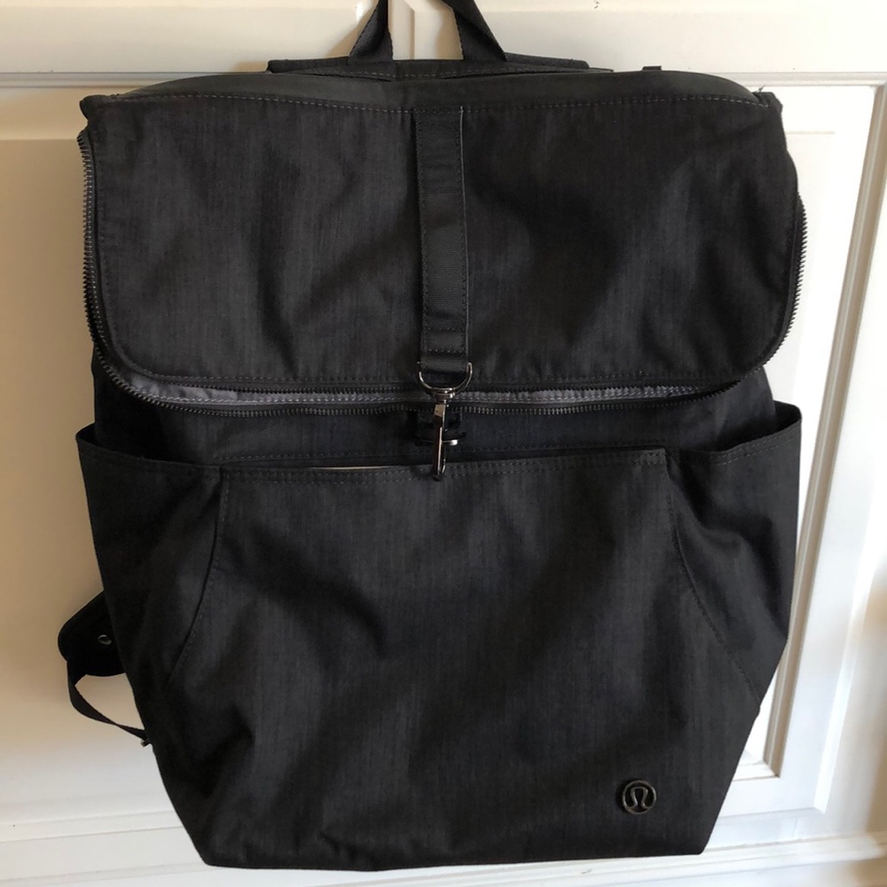 Lululemon yoga backpack